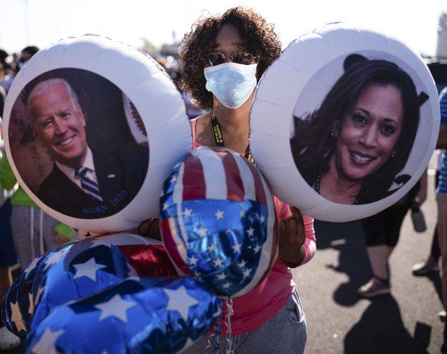 EEUU.- 'Time' declara personas del año a Joe Biden y Kamala Harris