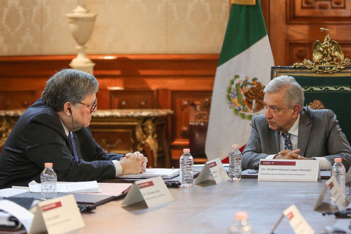 En la conferencia matutina del martes 8 de diciembre, López Obrador consideró que no existen reglas claras en relación con lo que puede hacer o no los agentes extranjeros (Foto: Presidencia de México/Reuters)