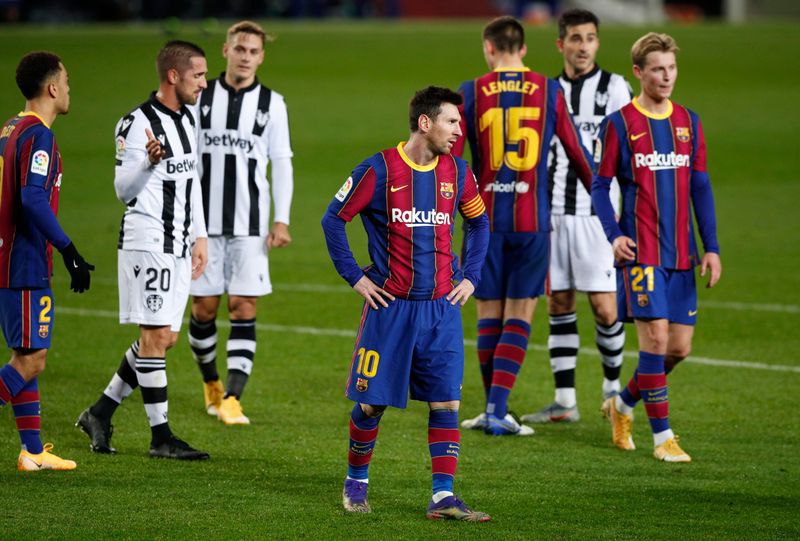 La Liga Santander - FC Barcelona v Levante - Camp Nou, Barcelona, España - 13 de diciembre del 2020 FC Barcelona's Lionel Messi REUTERS/Albert Gea