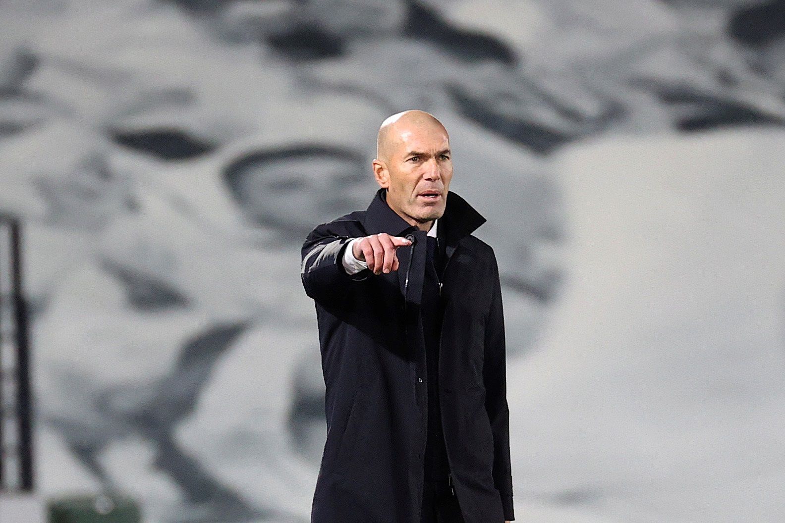 El entrenador del Real Madrid, el francés Zinedine Zidane, durante la fase de grupos de la Liga de Campeones. EFE/JuanJo Martín/Archivo 