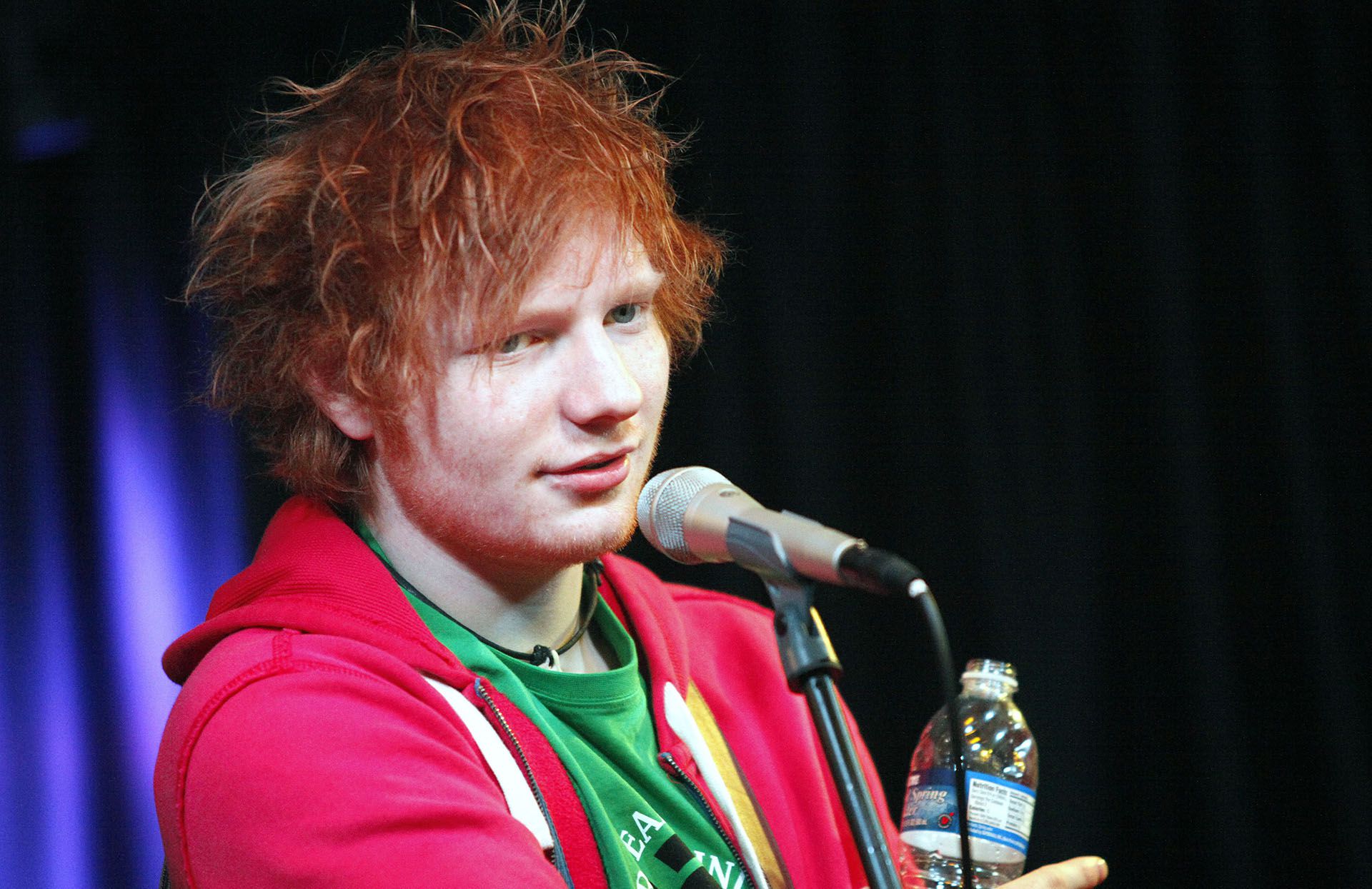 Famosos contaron como vencieron sus adicciones Ed Sheeran