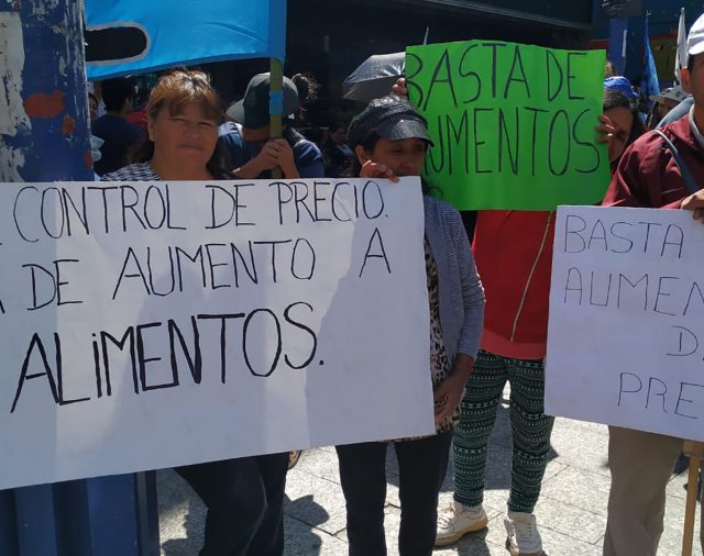 Cónclave entre el Gobierno y los movimientos sociales tras el aumento de precios de los alimentos