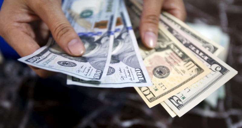 El dólar libre no despega: se operó a $153 por cuarta rueda consecutiva