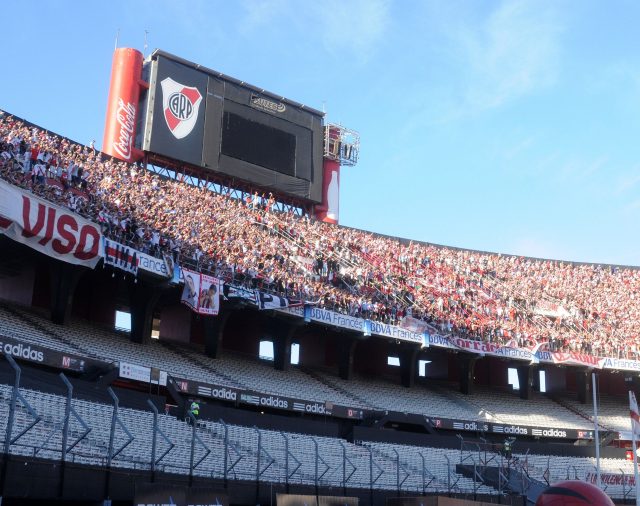 El gobierno porteño evalúa permitir el regreso del público en los estadios de primera división a partir de marzo