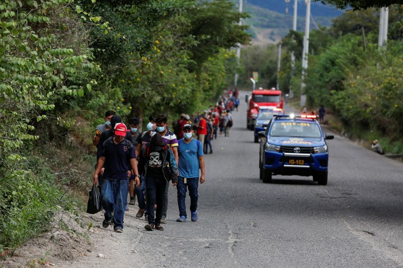 México se preparó en enero para recibir la primera oleada migratoria de este 2021 con un reforzamiento de la seguridad fronteriza ante una nueva caravana de unos 6,000 migrantes centroamericanos (Foto: REUTERS/Luis Echeverría)