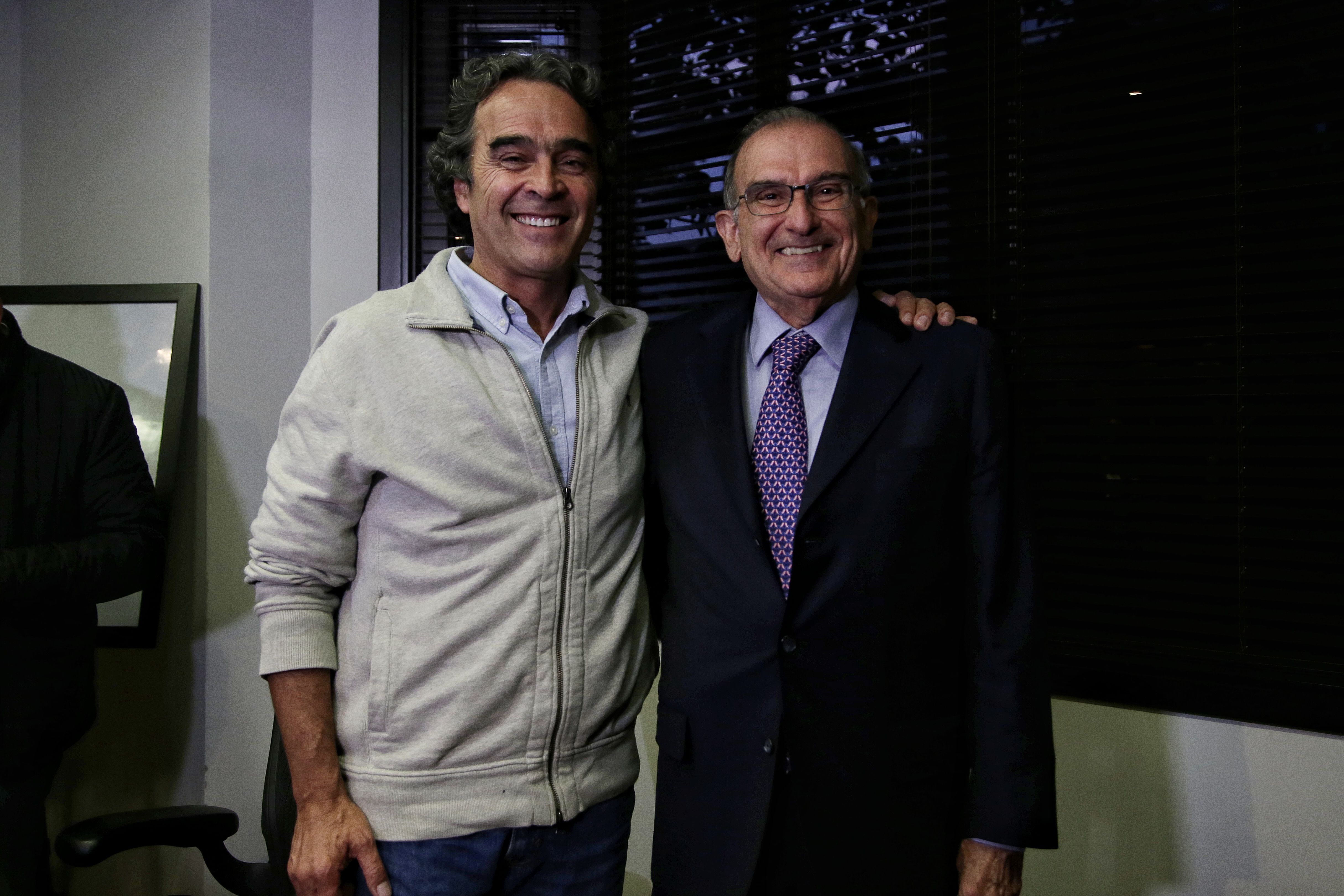 Reunion entre Sergio Fajardo y Humberto De La Calle