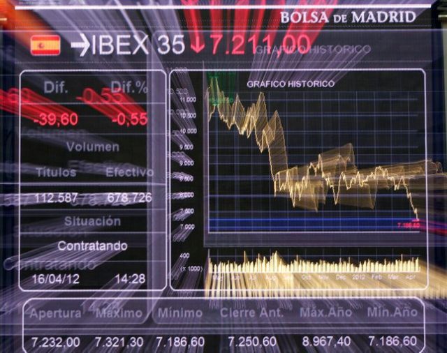 La bolsa española sufre el alza de los rendimientos en los mercados de deuda