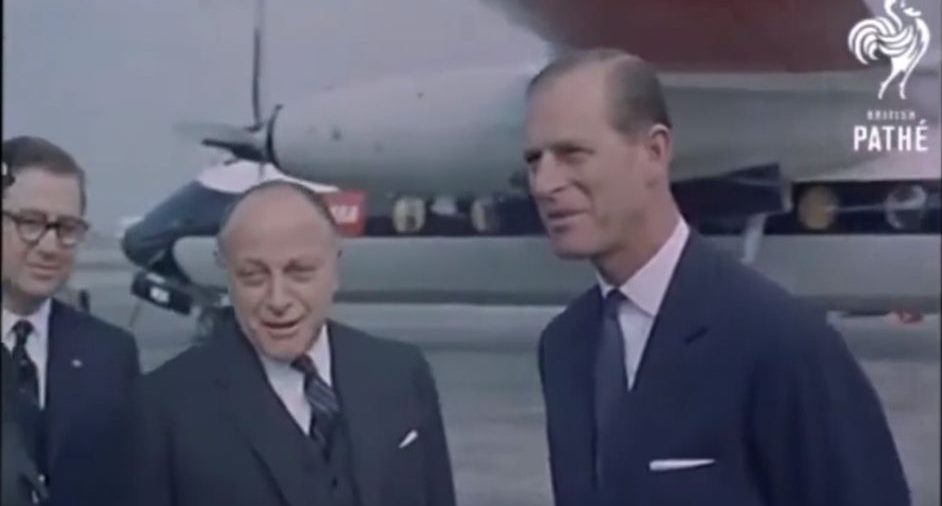 Así fue la visita en 1962 del príncipe Felipe a Colombia: piloteó un avión de Bogotá a Cartagena
