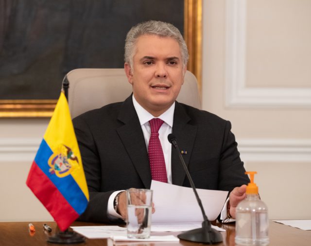 Colombia.- El presidente de Colombia pide a las excombatientes de las FARC para que cumplan con sus compromisos