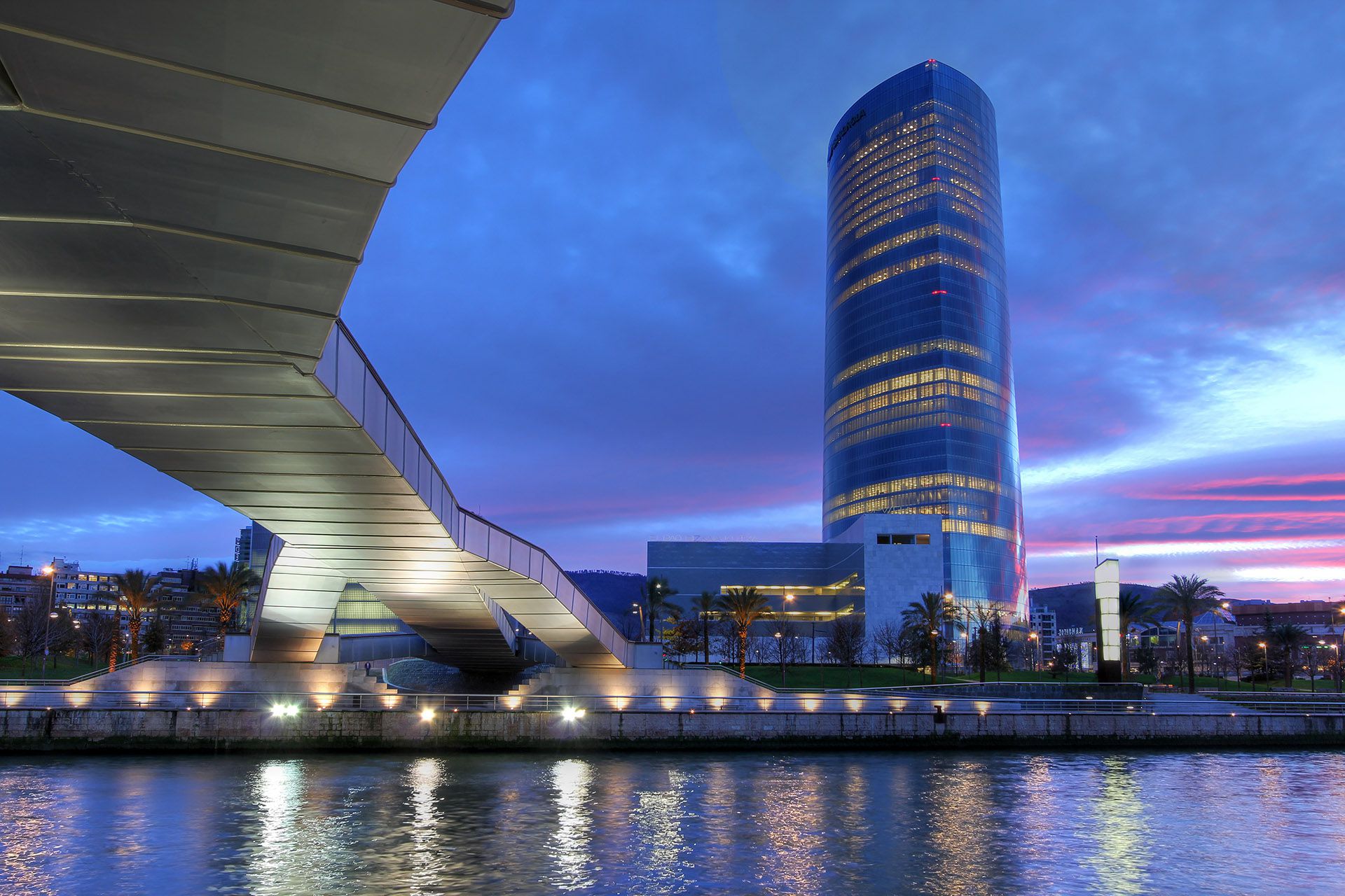 La Torre Iberdrola de Bilbao, otra de las obras célebres de Pelli (Shutterstock)
