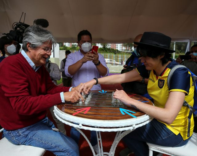 La Unión Europea felicitó a Guillermo Lasso por su victoria en las elecciones de Ecuador