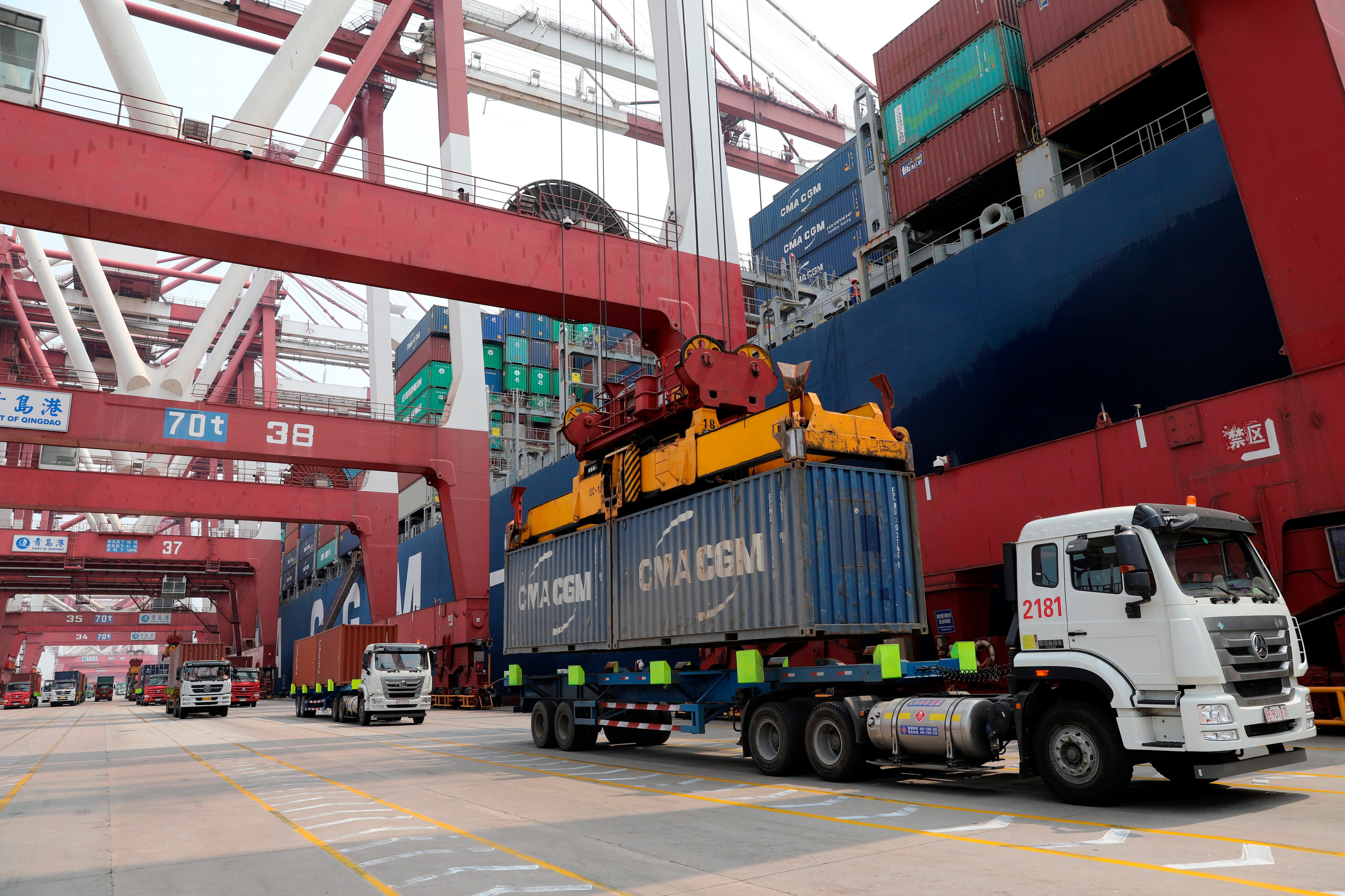 En la imagen, un contenedor en el puerto de Qingdao (China). EFE/Wu Hong/Archivo 