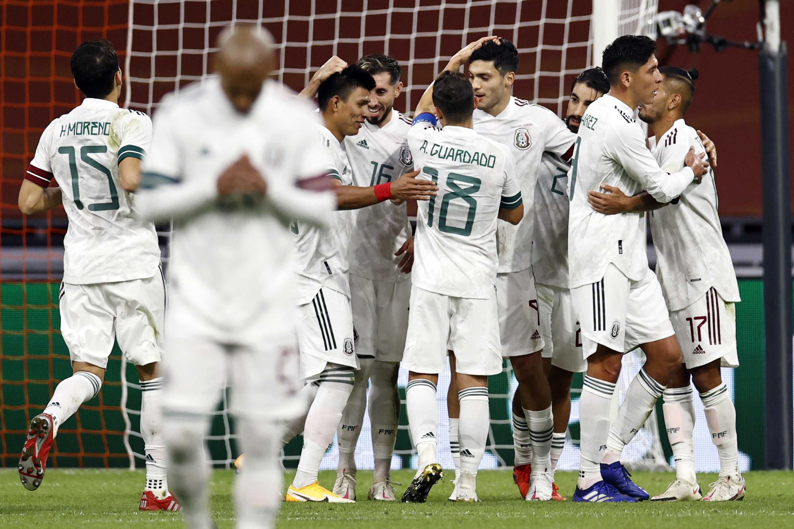 México se mantuvo en la misma posición que el penúltimo ránking publicado por la FIFA (Foto: Maurice Van Steen/EFE)