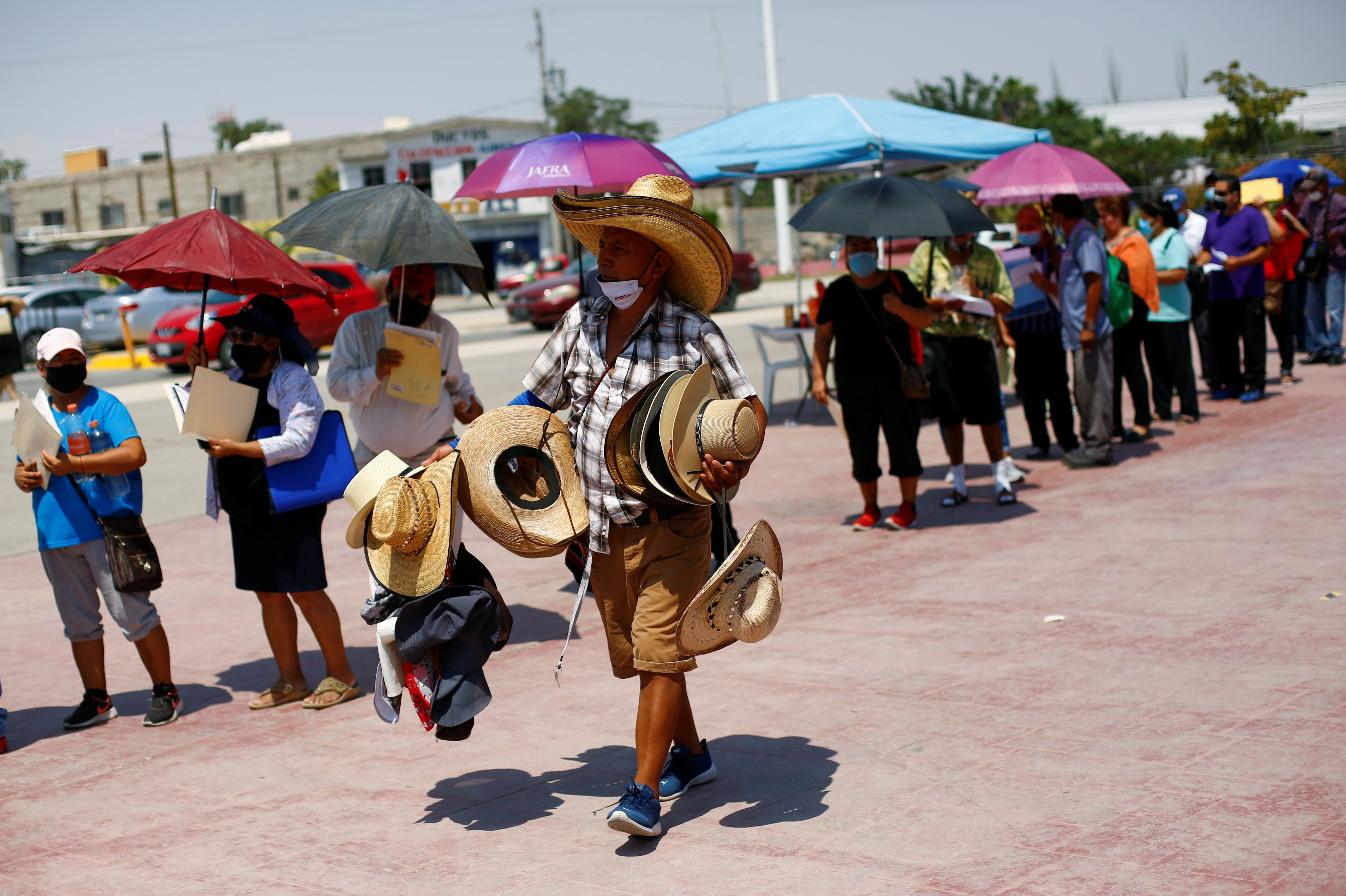 Las defunciones confirmadas muestra un predomino del 62% en hombres (Foto: REUTERS/Jose Luis Gonzalez)