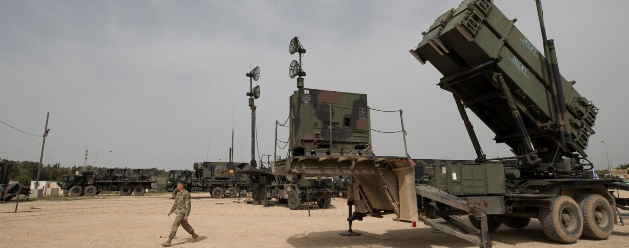 EE.UU. retira misiles Patriot y cientos de soldados de Oriente Medio, según WSJ