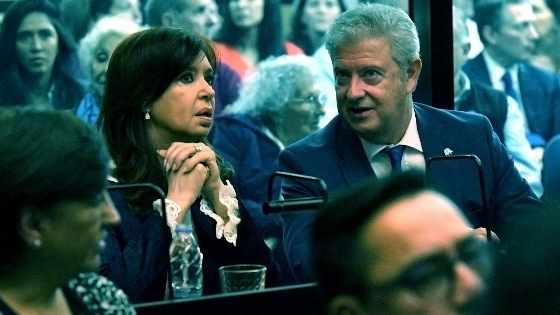 Cristina Kirchner y su abogado Alberto Beraldi en una de las audiencias del juicio oral (Télam)