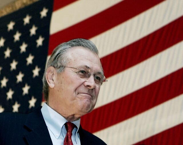 Murió Donald Rumsfeld, ex secretario de Defensa de dos presidentes de EEUU