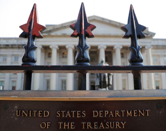 Rendimientos bonos Tesoro EEUU suben tras reporte ADP y a la espera de cifras oficiales empleo