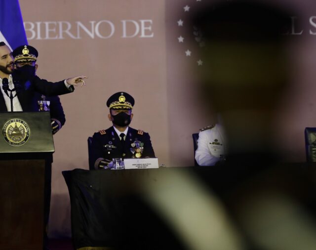 El Gobierno salvadoreño buscaría crear su propia criptomoneda, según El Faro