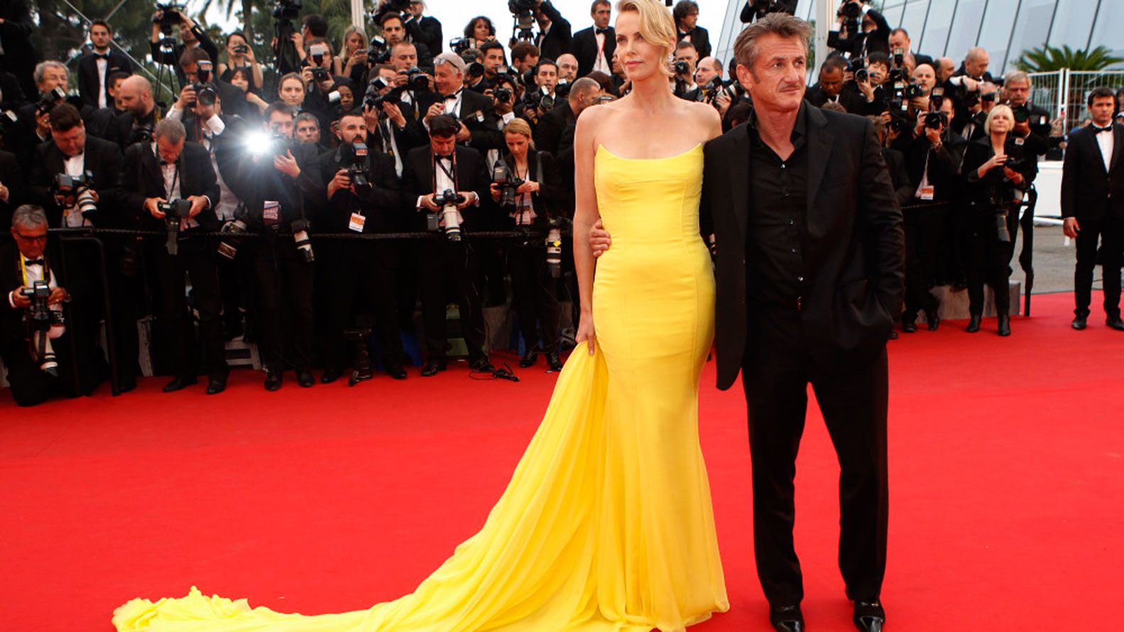 Charlize Theron y Sean Penn en el Festival de Cine de Cannes (AFP)