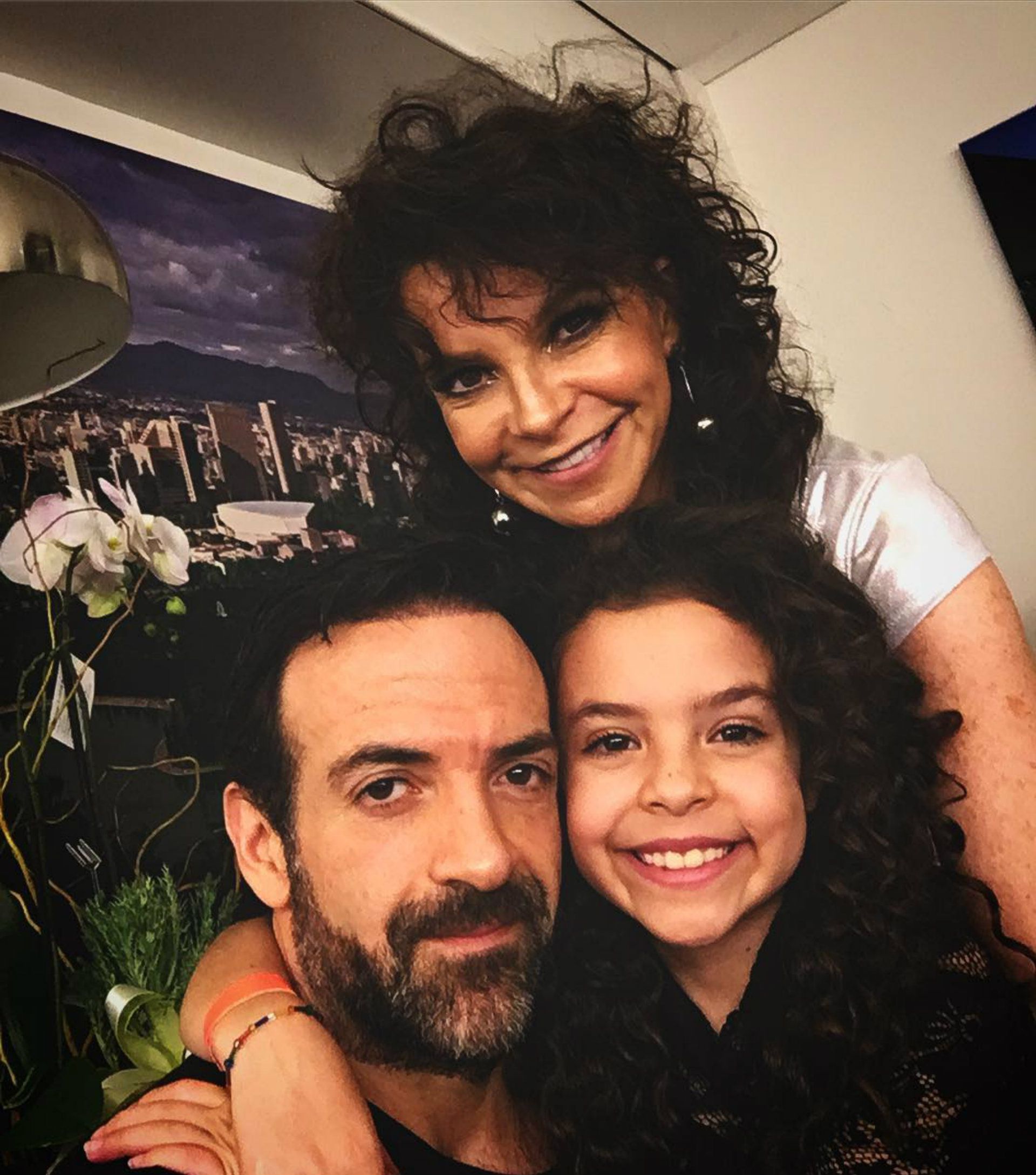 Garza y Perroni son padres de María y socios comerciales del Teatro Milán (Instagram/pabloperroni)