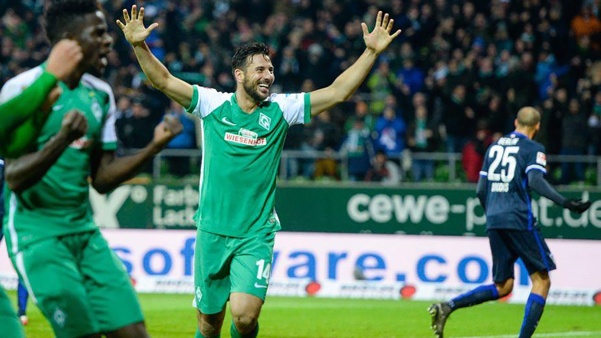 Claudio Pizarro vistió la camiseta del Werder Bremen durante 10 temporadas.