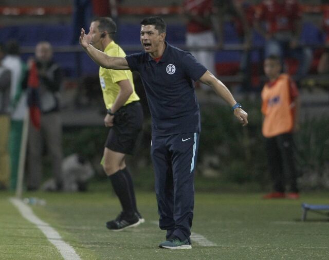 El Sport Recife brasileño anuncia al paraguayo Gustavo Florentín como nuevo técnico