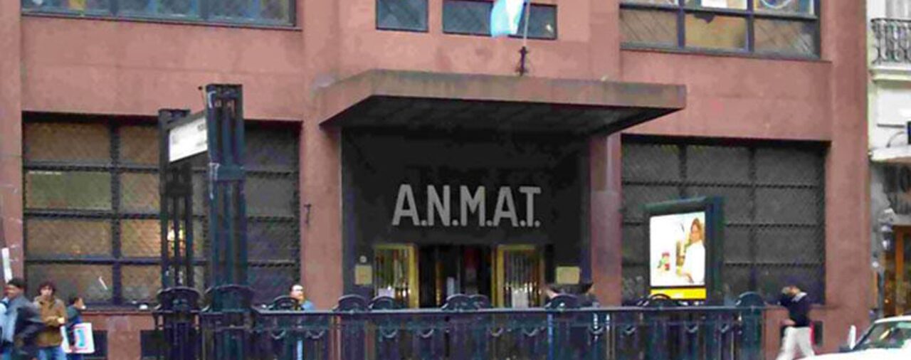 La ANMAT prohibió la venta de un producto alimenticio y otro médico por problemas con sus registros