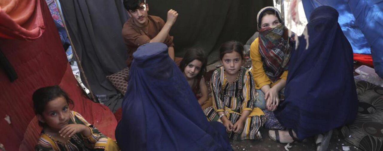 Ser mujer bajo el poder talibán: un testimonio estremecedor