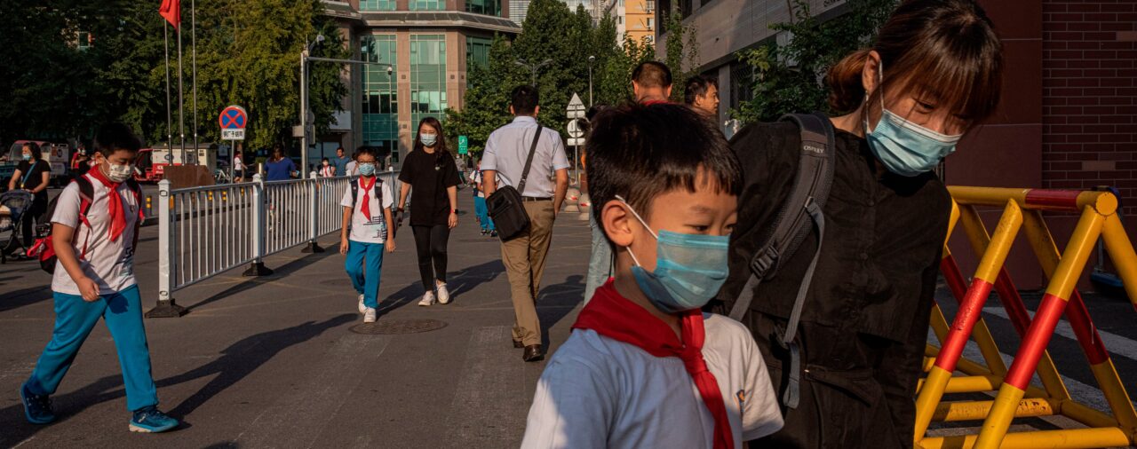 Arranca la "vuelta al cole" en China, tras un verano de rebrotes