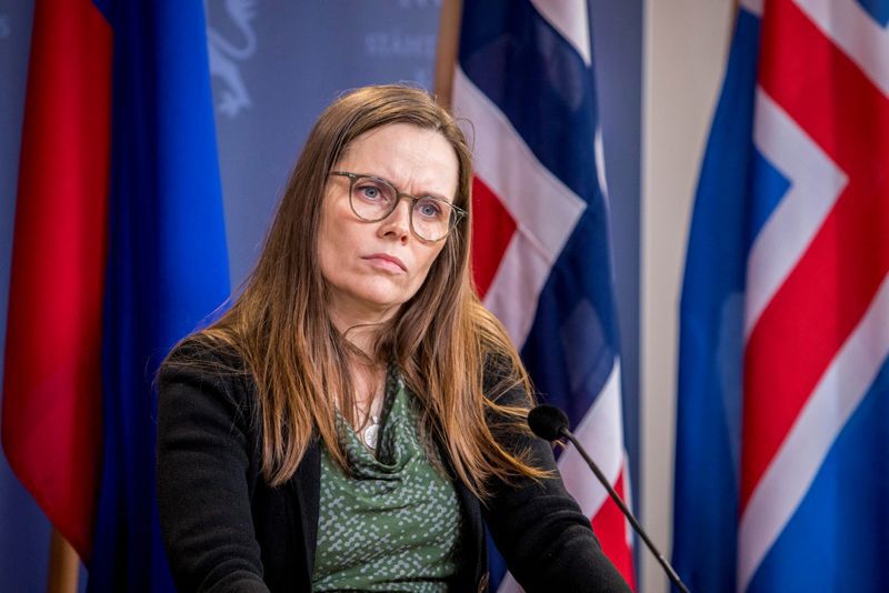FOTO DE ARCHIVO: La primera ministra de Islandia, Katrin Jakobsdottir, asiste a una conferencia de prensa en Oslo, Noruega, el 3 de febrero de 2020. NTB Scanpix/Ole Berg-Rusten via REUTERS/File Photo