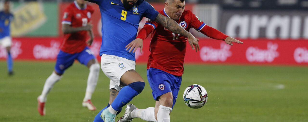 En un final con polémica, Brasil le ganó 1-0 a Chile en Santiago por las Eliminatorias