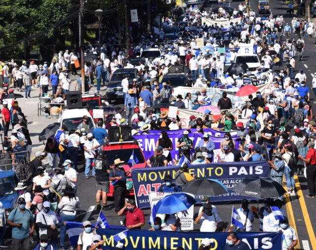 Comenzó la marchan contra las políticas de Nayib Bukele en El Salvador