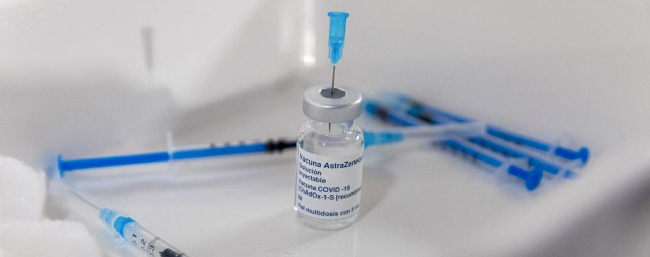 COVID-19: Argentina disminuyó a casi la mitad el ritmo de vacunación en octubre