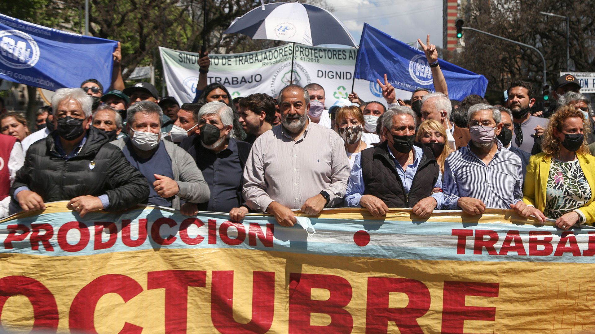 líderes sindicales Héctor Daer y Hugo Moyano durante el acto por el Día de la Lealtad que organiza la CGT