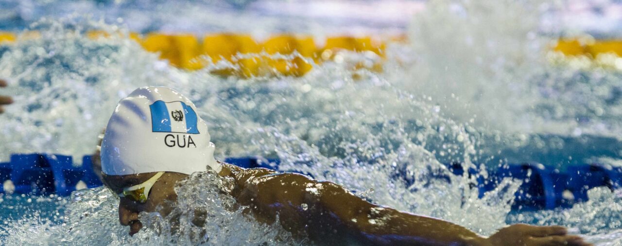 Guatemala apuesta por la natación, la vela y las brazadas de Erick Gordillo