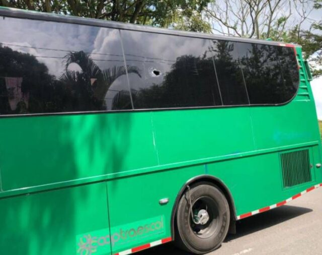 Hinchas del Tolima atacaron un bus donde iba la sub-15 del Deportivo Cali