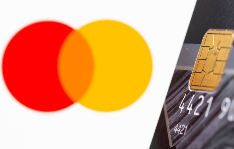 Master Card aplicó nuevas regulaciones para aceptar pagos en contenidos adultos (Foto: REUTERS/Dado Ruvic/Illustration)