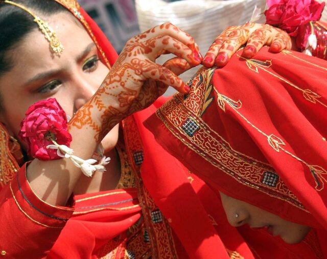 Suicidios por amor, una reacción a los matrimonios concertados en Pakistán