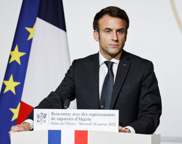 El presidente Emmanuel Macron lanza discretamente su candidatura para la reelección