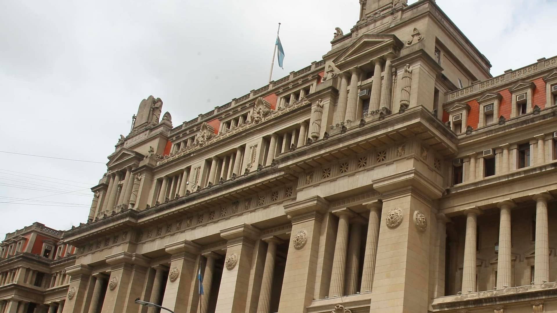 El Supremo argentino restituye a jueces desplazados pero en forma provisional