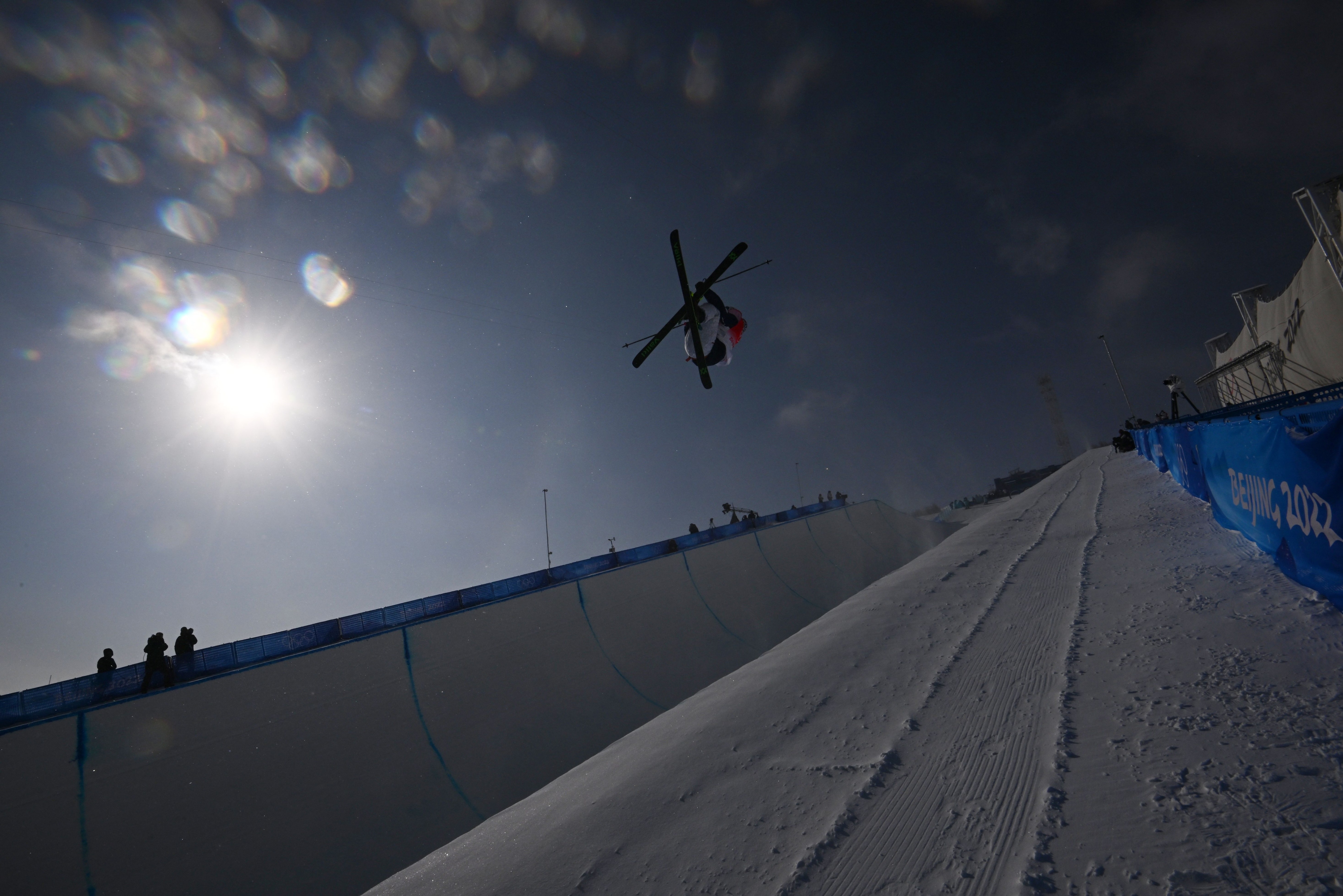 2022 Beijing Olympics - Freestyle Skiing - Men's Freeski - Halfpipe - Final - Run 1 - Genting Snow Park, Zhangjiakou, China - February 19, 2022. Alex Ferreira of the United States in action. REUTERS/Dylan Martinez