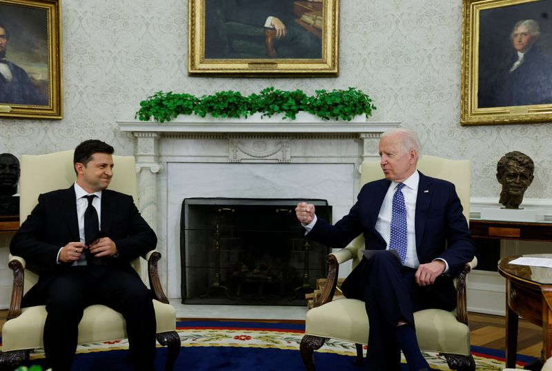 Joe Biden recibió a Volodimir Zelenski el pasado mes de septiembre en la Casa Blanca (REUTERS/Jonathan Ernst)