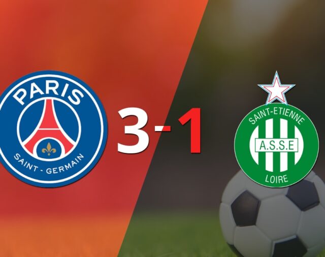 Kylian Mbappé marca un doblete en la victoria 3-1 de PSG ante Saint Etienne
