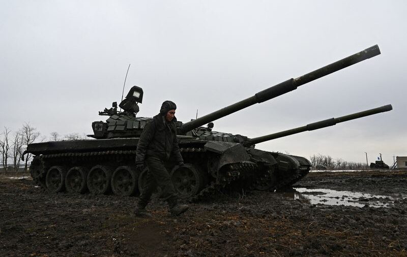 Putin ordenó desplegar al Ejército ruso en los territorios separatistas de Ucrania