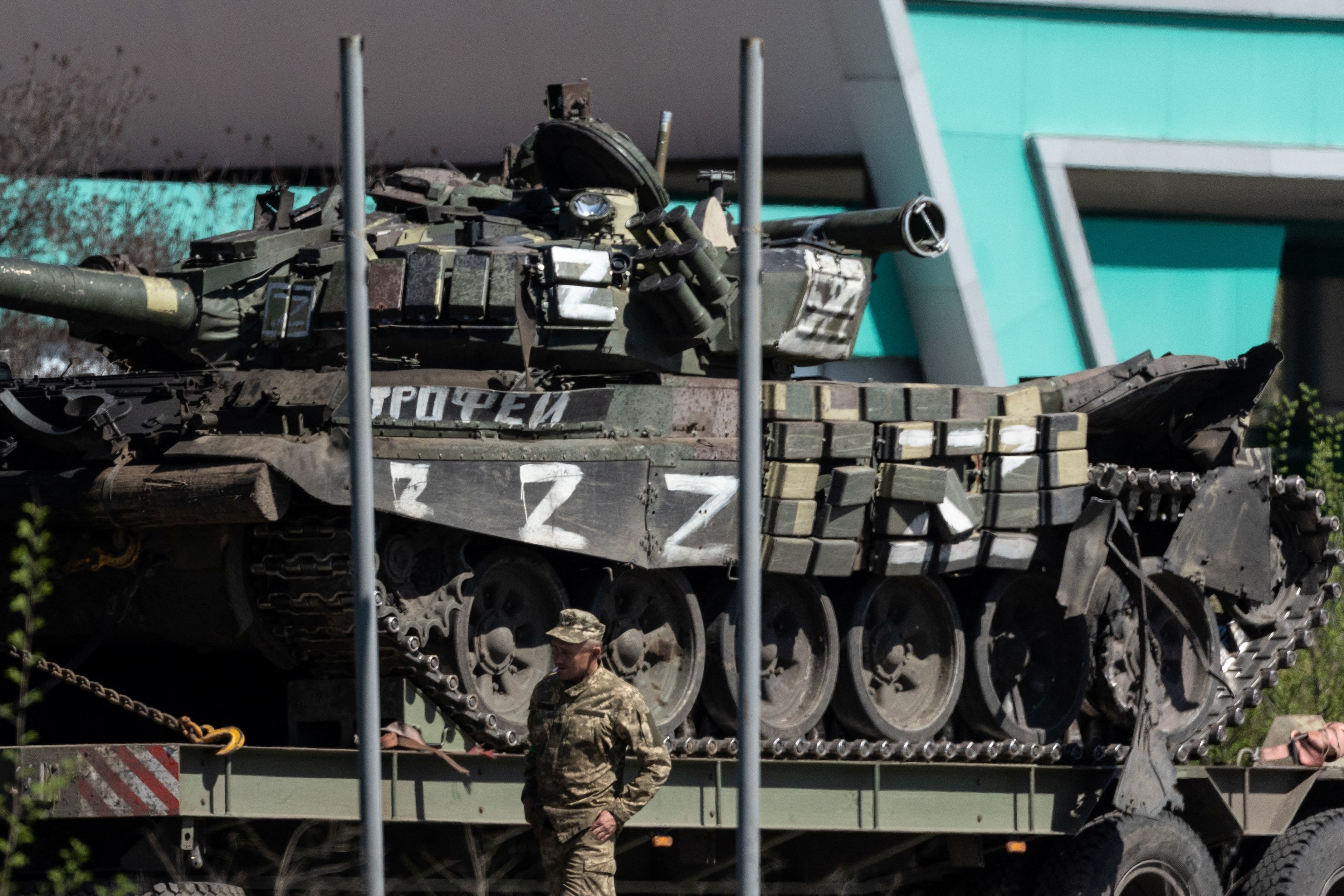 Tanque ruso capturado en Dnipro (Reuters)