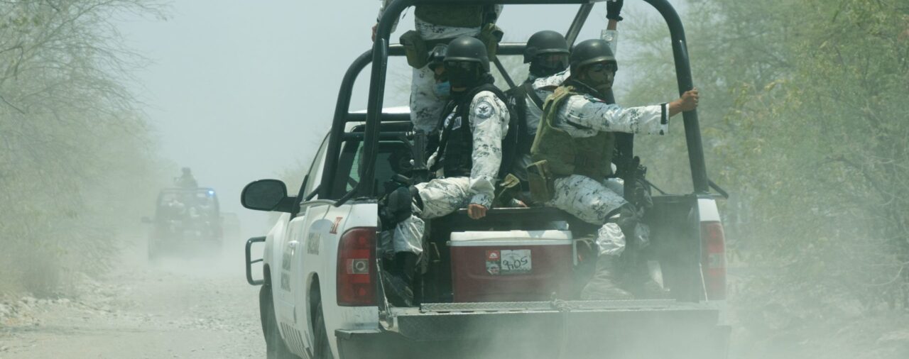 Unos 30 sujetos armados interceptaron a elementos de la Guardia Nacional en Sinaloa