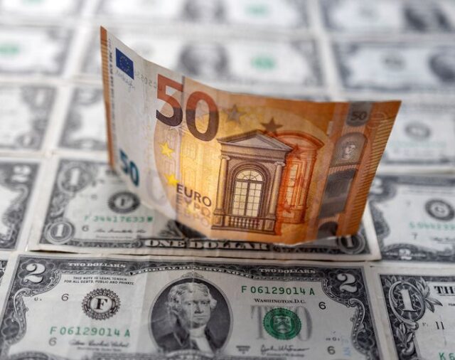 En medio de la creciente inflación y el temor a una recesión, cae el euro y se cotiza cerca de la paridad con el dólar