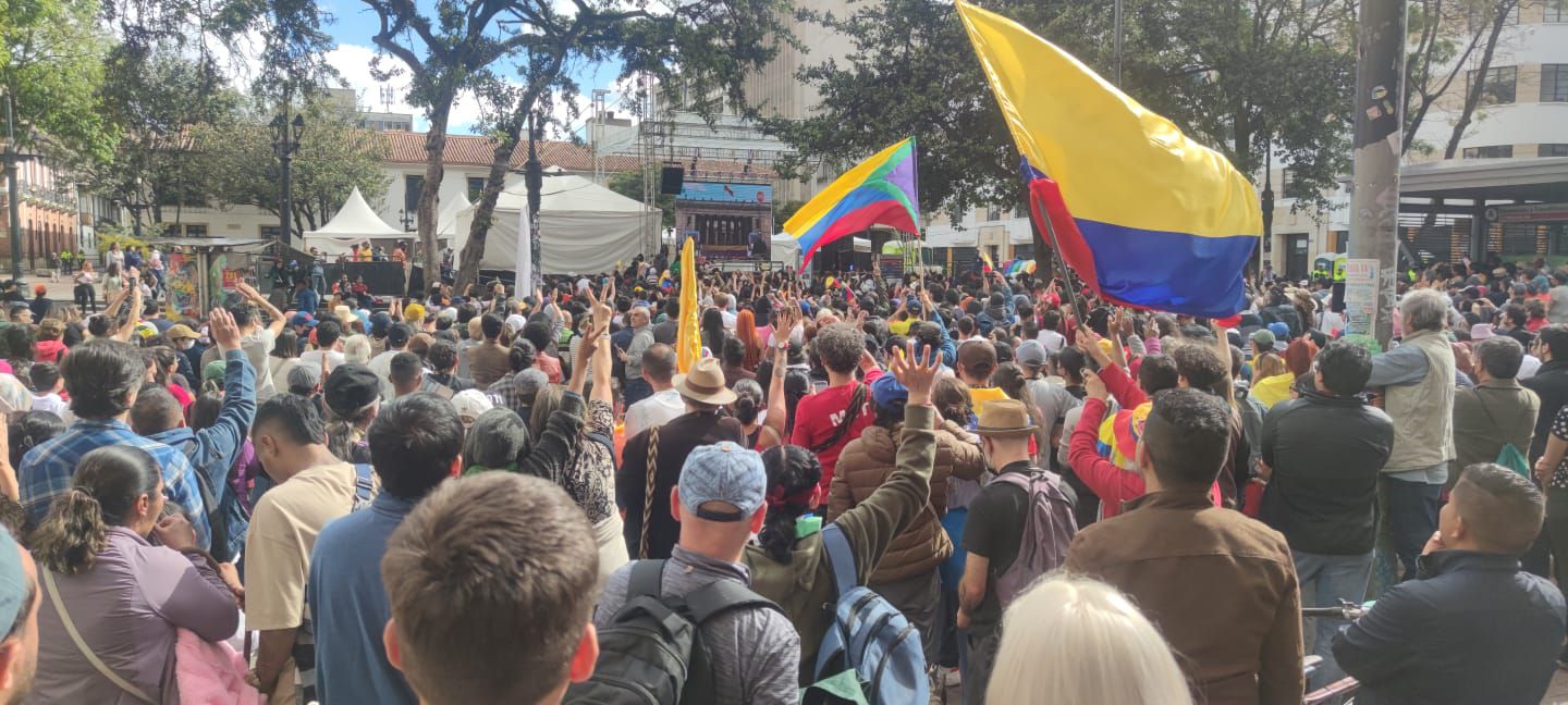 Asistencia en masa a la Plazoleta del Rosario
