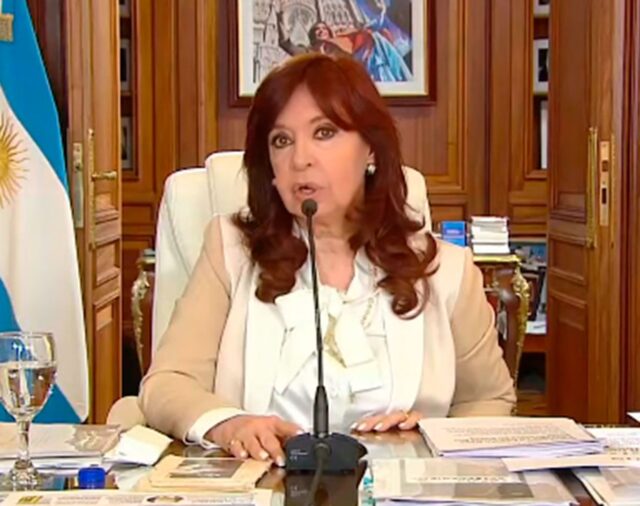 Cristina Kirchner habla sobre su imputación por la causa Vialidad desde su despacho en el Congreso